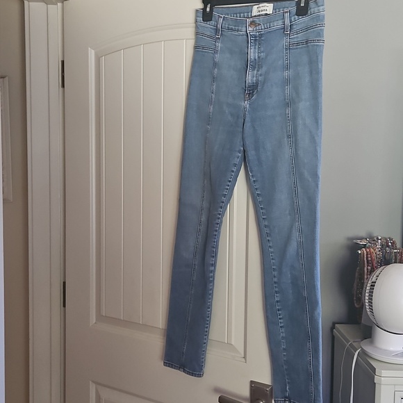 Reformation Suzie High Waisted Jeans in Rhine Wash Size 29 - Picture 3 of 7